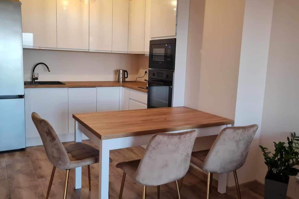 Mily, Nowy, Luksusowy Apartament Apartment Przemysl Bagian luar foto